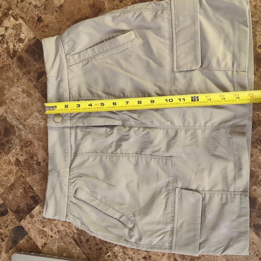 skirt athleta with build in shorts